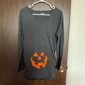 Dark grey Halloween maternity shirt